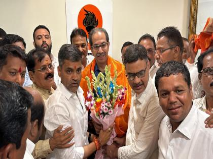 12 MLAs will be elected from the city Nilesh Lanka met uddhav Thackeray | नगरमधून १२ आमदार निवडून आणणार! नीलेश लंके यांनी घेतली ठाकरे यांची भेट