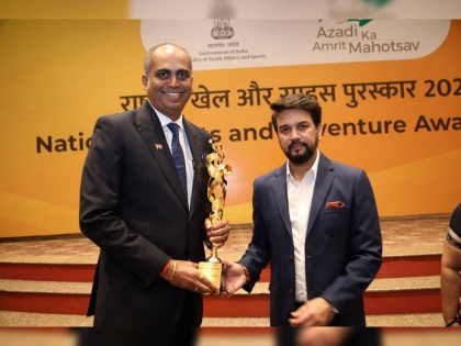 Former Indian cricketer Nilesh Kulkarni's IISM has received the National Sports Promotion Award | भारताचे माजी क्रिकेटपटू नीलेश कुलकर्णी यांच्या IISM संस्थेला मिळाला राष्ट्रीय खेल प्रोत्साहन' पुरस्कार  