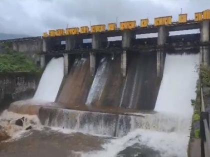 Nira Deoghar Dam 100 percent full; Release of 750 cusecs of water for power generation | निरा देवघर धरण १०० टक्के भरले; वीजनिर्मितीसाठी ७५० क्यूसेकने पाण्याचा विसर्ग