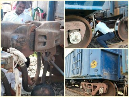 Due to the broken coupling, the train split into two parts, one at Pimpre and the other at Nira station | कपलिंग तुटल्याने रेल्वे गाडीचे दोन भाग, एक पिंपरेत तर दुसरा भाग नीरा स्टेशनला