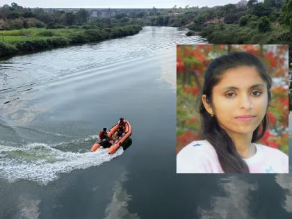 A young woman who went for a walk with a friend got swept away in the river Neera | Satara- मित्रासोबत फिरायला गेलेली तरुणी नीरा नदीत वाहून गेली, शोधमोहीम सुरु