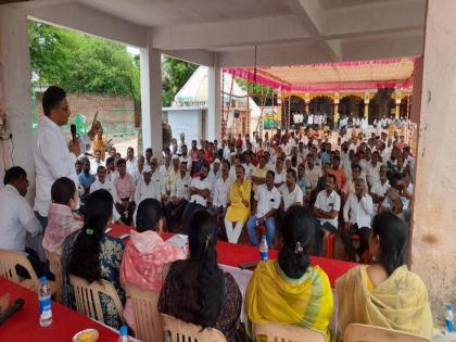No CEO and no reservation, brother, our Gram Panchayat is better; Neera villagers reject Nagar Panchayat proposal | नको सीईओ आणि नको आरक्षण, भाऊ आपली ग्रामपंचायतच बरी; नीरा ग्रामस्थांनी नगरपंचायतीचा प्रस्ताव फेटाळला No CEO and no reservation, brother, our Gram Panchayat is better; Neera villagers reject Nagar Panchayat proposal | नको सीईओ आणि नको आरक्षण, भाऊ आपली ग्रामपंचायतच बरी; नीरा ग्रामस्थांनी नगरपंचायतीचा प्रस्ताव फेटाळला