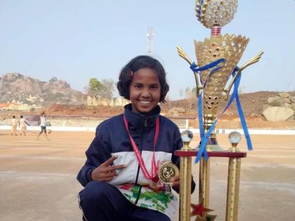 Nashik's Nisha vaijal in the state team for the National Kho-Kho tournament | राष्ट्रीय खो- खो स्पर्धेसाठी नाशिकची निशा राज्याच्या संघात   