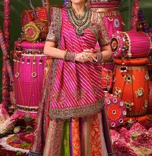 नीता अंबानींचा रॉयल नवरात्री लुक! 'नवरंग' घागरा चोली आहे खास, सुंदर गरबा थाट...