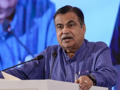 No proposal to levy toll on two-wheelers, clarifies Nitin Gadkari | दुचाकी वाहनांवर टोल आकारण्याचा कोणताही प्रस्ताव नाही; नितीन गडकरी यांचे स्पष्टीकरण No proposal to levy toll on two-wheelers, clarifies Nitin Gadkari | दुचाकी वाहनांवर टोल आकारण्याचा कोणताही प्रस्ताव नाही; नितीन गडकरी यांचे स्पष्टीकरण