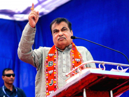 During the Congress era, the poverty of Chelechpate and Chahan was removed; Gadkari's rant to Congress | काँग्रेसच्या काळात चेलेचपाटे, चमचे यांची गरिबी हटली; गडकरींचे काँग्रेसला खडेबोल