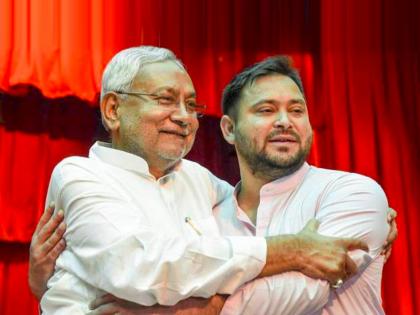 Nitish Kumar is like Girlfriend who keeps changing her boyfriend slams BJP leader Kailash Vijayvargiya | BJP trolls Nitish Kumar: "नितीश कुमार म्हणजे सतत बॉयफ्रेंड बदलणाऱ्या मुलीसारखे..."; भाजपाच्या विजयवर्गीय यांचा टोला