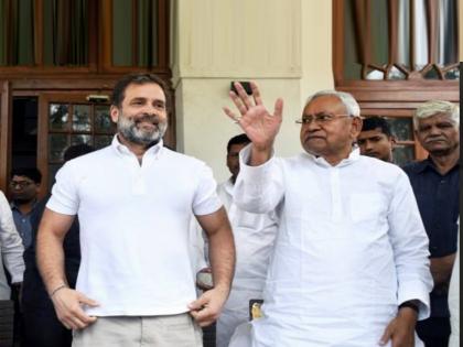 congress rahul gandhi call bihar cm nitish kumar after opposition india alliance meet in delhi | नाराज नितीश कुमारांना राहुल गांधींचा फोन; INDIA बैठकीत मानापमान नाट्य, काय बोलणे झाले?