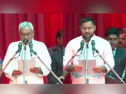 Bihar Political Crisis Nitish Kumar took oath as Chief Minister for the eighth time Tejashwi Yadav Deputy Chief Minister lalu prasad yadav | Bihar Political Crisis : नितीश कुमारांनी आठव्यांदा घेतली मुख्यमंत्रिपदाची शपथ, तेजस्वी यादव उपमुख्यमंत्री