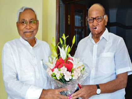 Nitish Kumar will meet sharad Pawar, uddhav Thackeray | नितीशकुमार भेटणार पवार, ठाकरेंना; आगामी लोकसभा निवडणुकीत विरोधी पक्षांच्या ऐक्यासाठी प्रयत्न