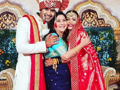 Actor sanket pathak suparna shyam wedding nivedita saraf emotional post on instagram | "प्रिय संकेत आणि सुपर्णा..", ऑनस्क्रिन मुलाच्या लग्नाचा फोटो शेअर करत निवेदिता सराफ झाल्या भावूक