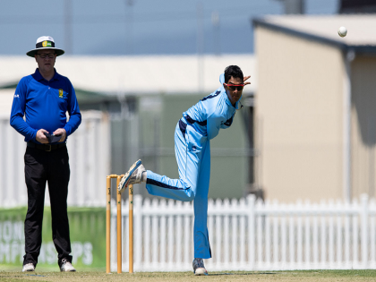 Indian boy selected in Australia's under 19 world cup team | भारतीय खेळाडूची ऑस्ट्रेलियाच्या संघात निवड, दोन्ही हातांनी करतो बॉलिंग; पाहा VIDEO