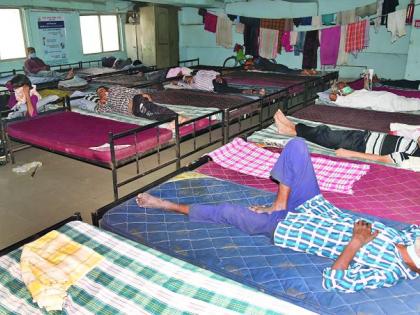 Capable of the homeless in Nagpur Shelter Center | नागपुरातील निवारा केंद्र करताहेत बेघरांना सक्षम 