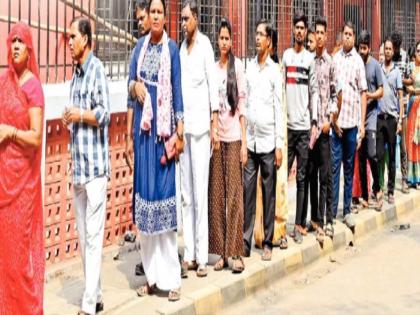 lok sabha election 2024 mumbaikars voting in heat temperature in mumbai 34 degrees and thane reach 38 degree celcius | भर उन्हात मुंबईकरांचे मतदान; मुंबई ३४, तर ठाणे ३८ अंश तापमान