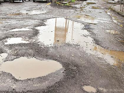 the bmc has provided the facility of complaint of potholes to the citizens through the my bmc fixit app during monsoon in mumbai | तुम्ही तक्रार केलेला खड्डा २४ तासांत बुजविला का? इंटिग्रेटेड डॅशबोर्डमुळे कळणार सत्यस्थिती