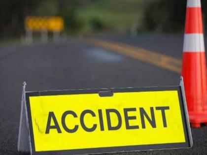 Two killed, one seriously injured in collision with speeding dumper going in the wrong direction | Shirur: चुकीच्या दिशेने जाणाऱ्या भरधाव डंपरच्या धडकेत दोघांचा मृत्यू; एक गंभीर जखमी Two killed, one seriously injured in collision with speeding dumper going in the wrong direction | Shirur: चुकीच्या दिशेने जाणाऱ्या भरधाव डंपरच्या धडकेत दोघांचा मृत्यू; एक गंभीर जखमी