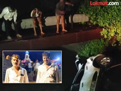 Four-wheeler falls into canal after losing control; Two die after getting trapped inside as doors are locked, incident in Indapur | नियंत्रण सुटल्याने चारचाकी कालव्यात पडली; दरवाजे लॉक झाल्याने आतमध्ये अडकून दोघांचा मृत्यू, इंदापूरातील घटना Four-wheeler falls into canal after losing control; Two die after getting trapped inside as doors are locked, incident in Indapur | नियंत्रण सुटल्याने चारचाकी कालव्यात पडली; दरवाजे लॉक झाल्याने आतमध्ये अडकून दोघांचा मृत्यू, इंदापूरातील घटना