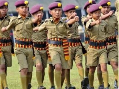 Military training for students of NMC schools | मनपा शाळांतील विद्यार्थ्यांना सैनिक प्रशिक्षण 