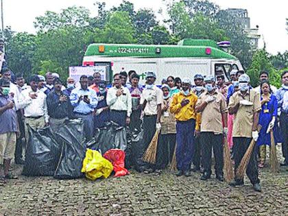 Cleanliness drive of municipality in Vashi | महापालिकेची वाशीमध्ये स्वच्छता मोहीम