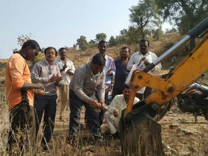 Independent nodal officers for water conservation work | जलसंधारणाच्या कामांसाठी स्वतंत्र नोडल अधिकारी