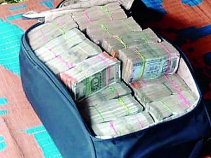 Seventy lakhs seized from the car in the Butibori on Nagpur-Chandrapur highway | नागपूर-चंद्रपूर महामार्गावरील बुटीबोरीत कारमधून ७० लाख जप्त