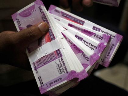 Police arrested a person who went to deposit a fake note of Rs 2000 in the bank | दोन हजारांच्या बनावट नोटा घेऊन गेला बँकेत अन् फसला