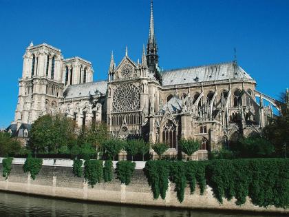 This church in France has something that rulers have risked their lives to save for 2000 years | फ्रान्समधील या चर्चमध्ये आहे अशी वस्तू, जिला २००० वर्षांपासून प्राणांची बाजी लावून वाचवताहेत राज्यकर्ते