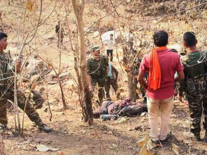 The assassination of the Naxalites, the assassination of the police, is the murder | नक्षलवाद्यांची पुन्हा दडपशाही, पोलीस खबऱ्या असल्याच्या संशयावरुन इसमाची हत्या