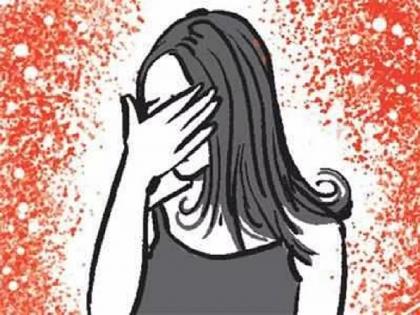 man molested minor girl and threatning of killing in amratvati | कॉलेजबाहेर निघ; तुला सोडणार नाही; अल्पवयीन मुलीला गर्भित धमकी