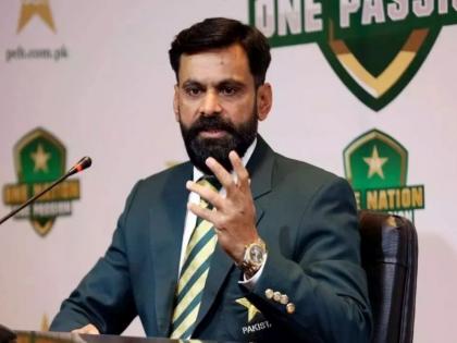 PCB part ways with Pakistan director of cricket Mohammad Hafeez after unsuccessful stint | ४ वर्ष सांगितले अन् २ महिन्यातच पदावरुन हटवले; हाफिज संतापला, PCBला दिला धमकी