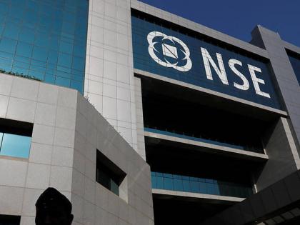 SEBI gives penalty of Rs 11 crore to NSE | सेबीने एनएसईला ठोठावला अकराशे कोटींचा दंड