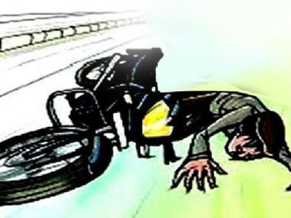 Two-wheeler killed in collision with unknown vehicle | अज्ञात वाहनाच्या धडकेत दुचाकीस्वार ठार