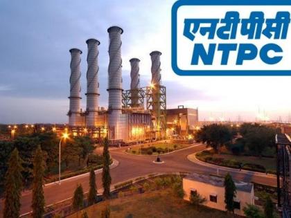 Solapur: Along with power generation, NTPC will now achieve rural development, five lakh trees have been planted so far | Solapur : ऊर्जा निर्मितीसोबतच एनटीपीसी आता ग्रामीण विकास साधणार, आजवर लावली पाच लाख झाडं