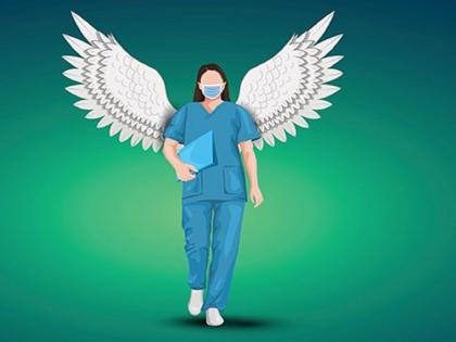 Like doctors, nurses are 'angels' for patients; Because of 'her', patients' lives are strengthened | डाॅक्टरांप्रमाणे परिचारिकाही रुग्णांसाठी ‘देवदूत’; ‘तिच्या’मुळे रुग्णांच्या आयुष्याची दाेरी बळकट