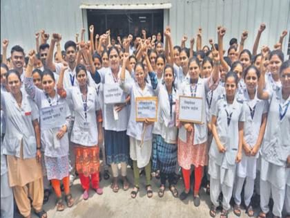 Routine surgeries closed; Nurses hit by strike, those in stable condition discharged | नियमित शस्त्रक्रिया बंद; परिचारिका संपाचा फटका, प्रकृती स्थिर असणाऱ्यांना दिले डिस्चार्ज