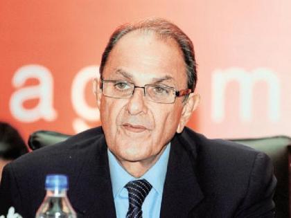 Nusli Wadia has the right to file a petition | नुस्ली वाडिया यांना याचिका करण्यास मुभा