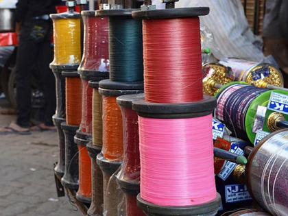 Crime against shopkeepers selling nylon cats | नायलाॅन मांजा विकणाऱ्या दुकानदारांवर गुन्हा