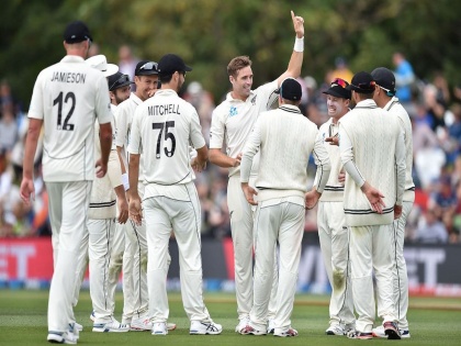 India vs New Zealand, 2nd Test: India (242, 90/6) lead New Zealand (235) by 97 runs in Christchurch at stumps on Day 2 svg | India vs New Zealand, 2nd Test : टीम इंडियाचं येरे माझ्या मागल्या... दुसऱ्या डावातही फलंदाजांची शरणागती
