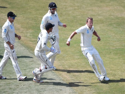 NZ vs ENG : New Zealand crush England by an innings and 65 runs in first Test | NZ vs ENG : न्यूझीलंडनं पहिल्याच कसोटीत इंग्लंडची जिरवली; नोंदवला दणदणीत विजय
