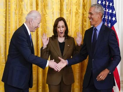 US Elections: Kamala Harris's candidacy is final; Barack Obama announced his support | कमला हॅरिस यांच्या उमेदवारीचा मार्ग मोकळा; बराक ओबामांनी जाहीर केला पाठिंबा