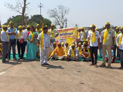 Chakka Jam agitation of OBCs in Chandrapur for various demands including reservation | आरक्षणासह विविध मागण्यांसाठी ओबीसींचे चंद्रपुरात चक्का जाम आंदोलन