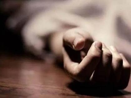 Ex-serviceman commits suicide in Jalgaon district; The accident happened while the wife and son were at home | माजी सैनिकाची जळगाव जिल्ह्यात आत्महत्या; पत्नी व मुलगा घरात असताना घडली दुर्घटना