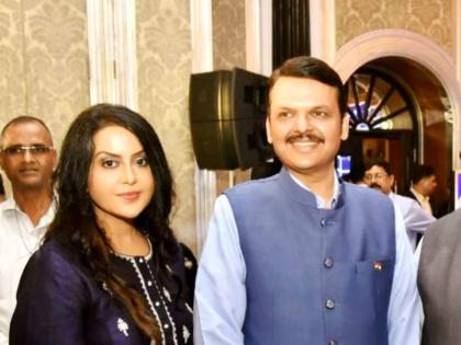 Lokmat interviewed Amruta Fadnavis at the launch of the song | राजकीय ‘किटी पार्टी’त कुणाला बोलावणार?; अमृता फडणवीस म्हणाल्या, मी तर...