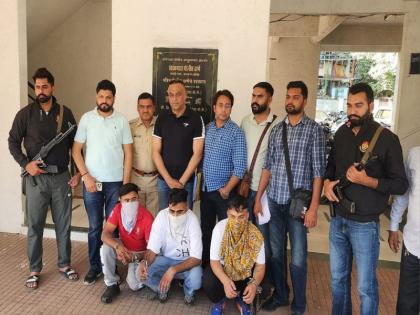 Three goons of the Sonu Khatri gang, who were absconding after killing in Punjab, were arrested near Kalyan. | भयावह! अंगावर २० गोळ्या झाडल्या; हत्या करुन पंजाबवरुन थेट महाराष्ट्रात आले, लपले, मग...