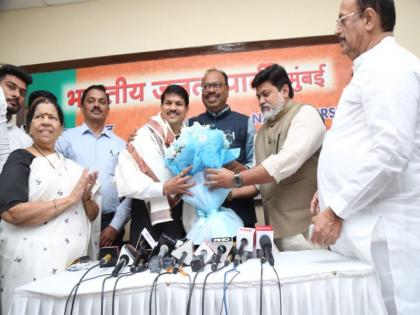 BJP has nominated Dnyaneshwara Mhatre of the Shinde group for the Konkan teacher constituency. | शिंदे गटाच्या ज्ञानेश्वरांना भाजपाने दिली उमेदवारी; कोकण मतदारसंघात भाजपा-शेकाप यांच्यात लढत