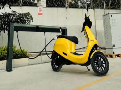 ola electric invests in storedot for extremely fast charging technology charges 0 to 100 in 5 minutes | ५ मिनिटांमध्ये Electric Scooter होणार फुल चार्च; तंत्रज्ञानासाठी OLA ची 'या' कंपनीशी हातमिळवणी