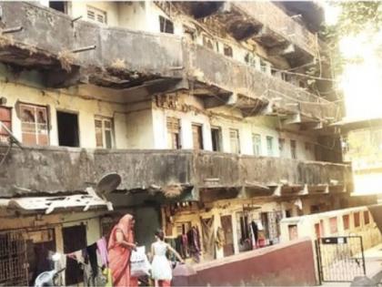 Nagpur: Due to dilapidated buildings and dangerous wiring, students' lives are in danger, neglect of the administration | Nagpur: जीर्ण इमारती व धोकादायक वायरिंगमुळे विद्यार्थ्यांचा जीव धोक्यात, प्रशासनाचे दुर्लक्ष