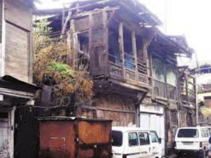 The corporation has handed over the responsibility of reducing the dangerous building | धोकादायक वाडे खाली करण्याची जबाबदारी पालिकेने टाकली पोलिसांवर