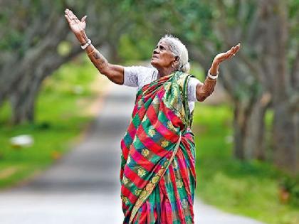 Seventy years ago, the road that went to our village selected three, because the three, not the stamp of severity | तिघी, वांझोटेपणाचा शिक्का नको म्हणून सत्तरेक वर्षांपूर्वी या बाईनं आपल्या गावाकडे जाणारा रस्ता निवडला