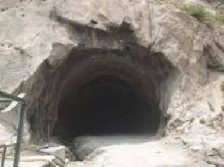 400 meter tunnel on Pak border | पाक सीमेवर ४०० मीटर बोगदा